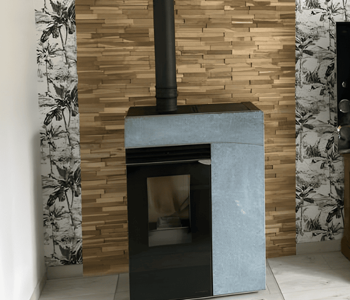 Poêle à granulés design moderne installé par Vitalla à Oloron près de Gan et Navarrenx