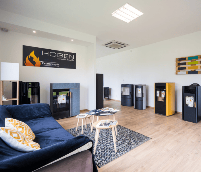 Showroom de poêles et cheminées Vitalla à Oloron proposant installation et conseils à Gan et Navarrenx